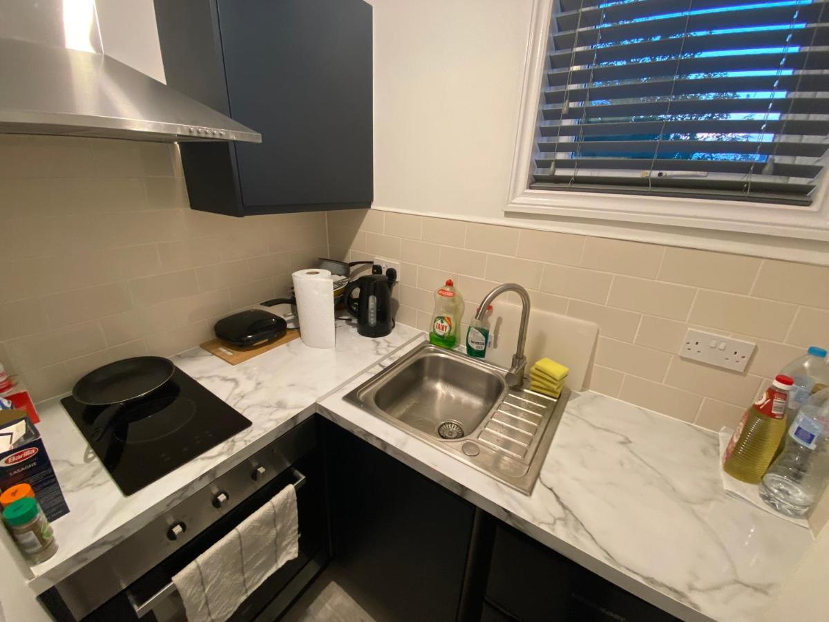 Small Single Room Walking Distance To Hove Station Exterior foto